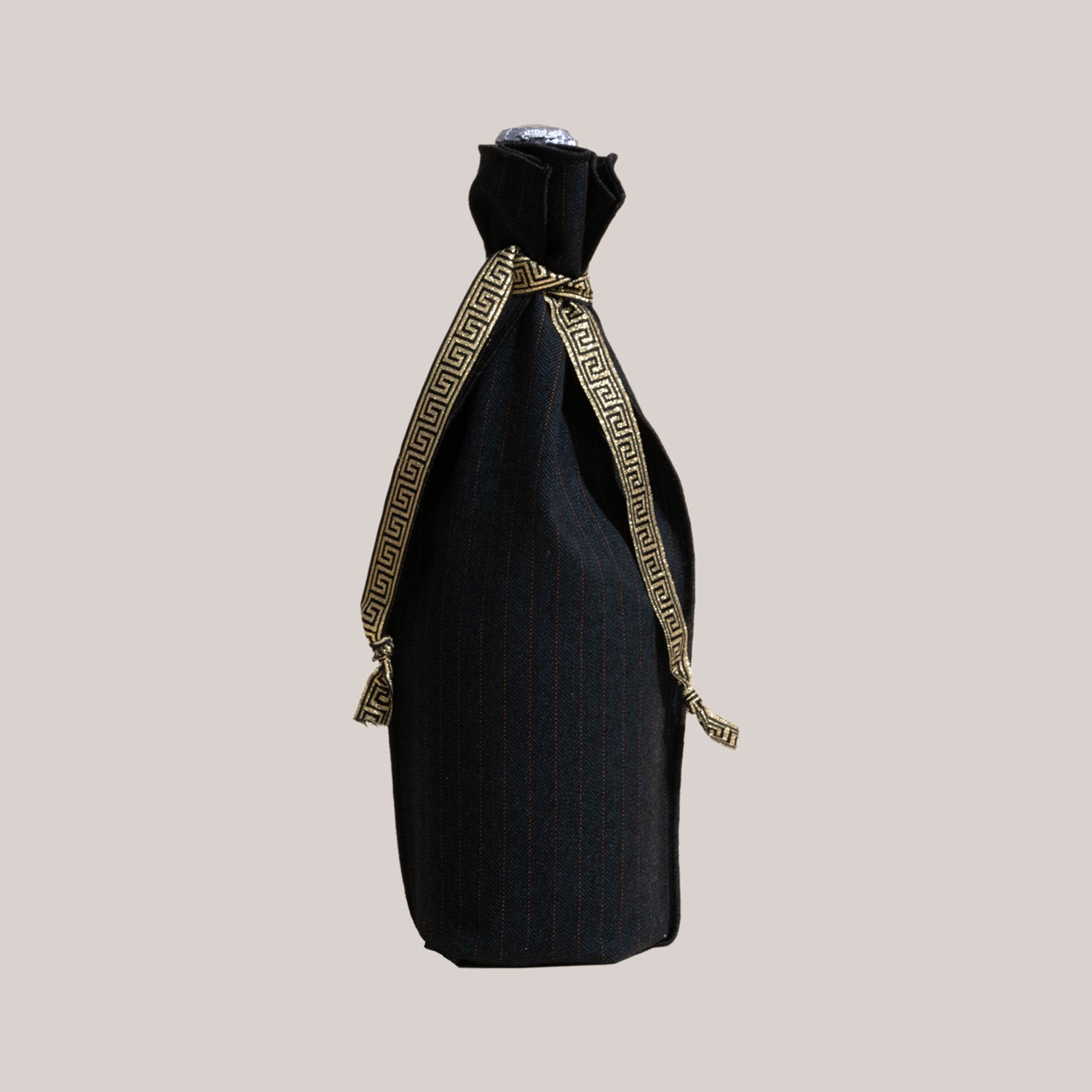 01_ACC016_GRECIAN-BOTTLE-BAG_square